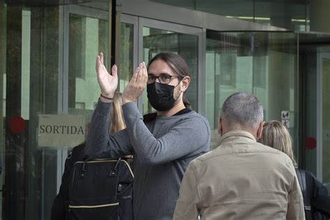 El Judici Contra El Fotoperiodista Albert Garcia Evidencia Un Muntatge