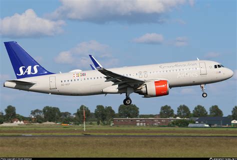 SE ROT SAS Scandinavian Airlines Airbus A320 251N Photo By Bram Steeman