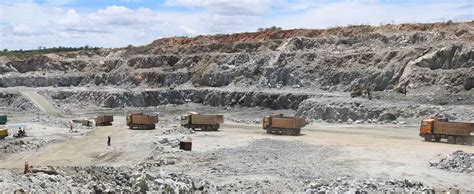 uma corrida contra  tempo  historia da barragem de thwake banco