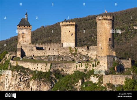 Chateau de foix castle hi-res stock photography and images - Alamy