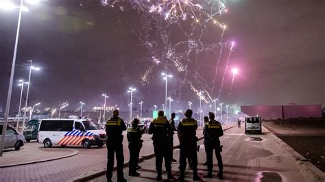 Politie Blijft Hameren Op Vuurwerkverbod De Grens Is Bereikt