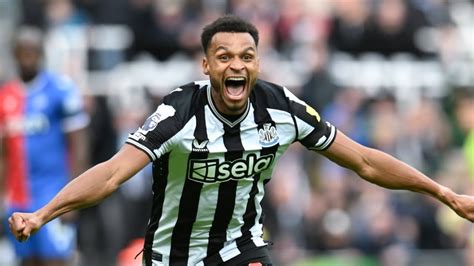 Newcastle Vence O Crystal Palace Por X E Vive Timo Momento Na