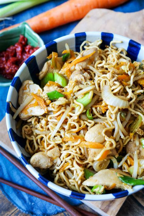 Bami Goreng Original Indonesische Bratnudeln