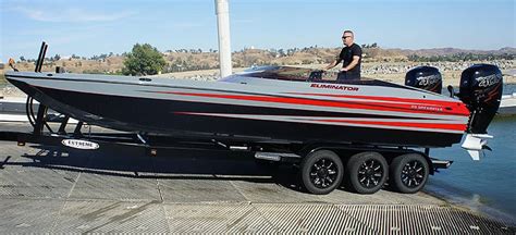 Eliminator Boats Second 25 Speedster Approaching 120 MPH With Twin