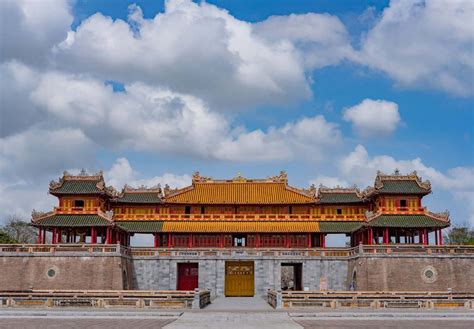 Explore the Citadel - Hue Citadel: A place to keep the historical imprints of the Nguyen Dynasty ...