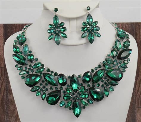 Emerald Green Rhinestone Necklace Green Statement Necklace Emerald