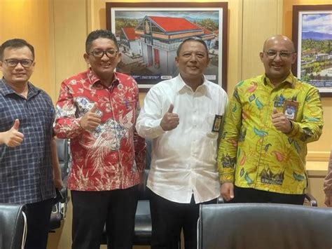 Walikota Padang Didampingi Dirut Dan Dirtek Kunjungi Ditjen Cipta Karya