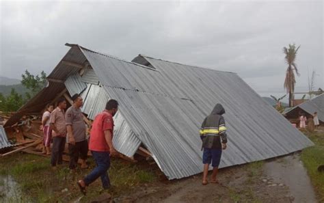 Desa Di Kecamatan Bua Diterjang Angin Puting Beliung Pemkab Luwu Siap