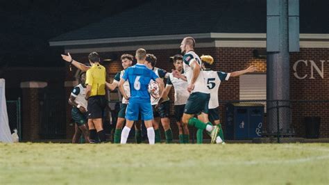 Photos: Vermont Green FC 2 - 1 Lionsbridge FC - Vermont Green Football Club