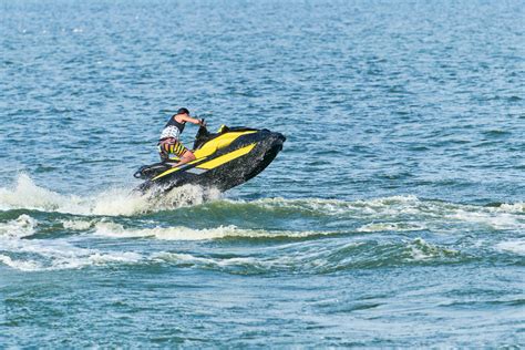 Jet Ski Dubai Marina Holiday Planner Dubai Uae