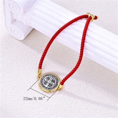 Pieza Pulsera De Cuerda Roja Ajustable Con Medalla De San Benito