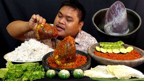 Kg Jantung Sapi Utuh Bumbu Pedas Sambal Bajak Lalapan Mentah Youtube