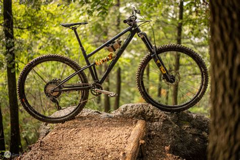 The Starling Murmur Enduro: A Soulful and Highly Capable Steel Mountain Bike - Singletracks ...