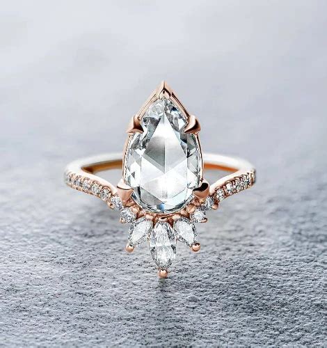 14 Best Stores to Buy Engagement Rings in Canada