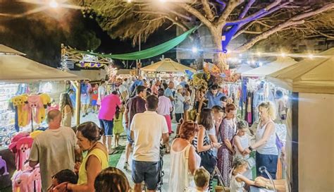 Mercadillos De Verano Para Curiosear En Familia De La Barrosa Al Novo