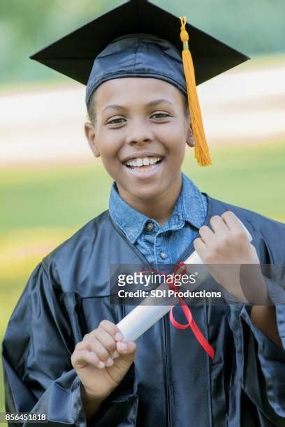 1,624 Elementary School Graduation Stock Photos, High-Res Pictures, and ...