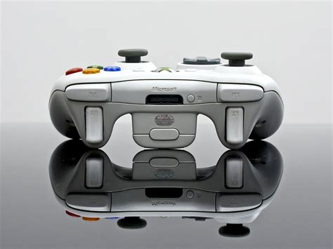 White Xbox 360 Wireless Controller On Black Surface Hd Wallpaper