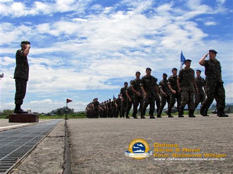 2 BAvEx completa 19 anos Defesa Aérea Naval