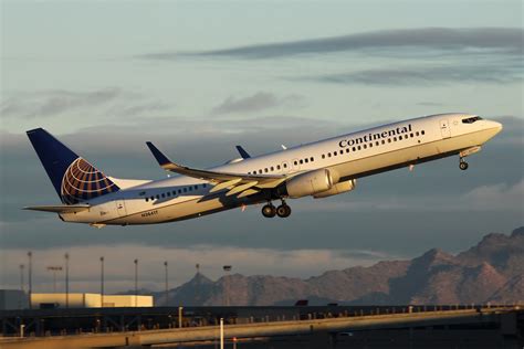 Boeing 737 924ER N38417 Continental Airlines Departing Ph Flickr