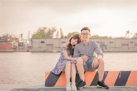 Taiwan Casual Couple Photoshoot At The Harbour And Shopping Street Star Onethreeonefour