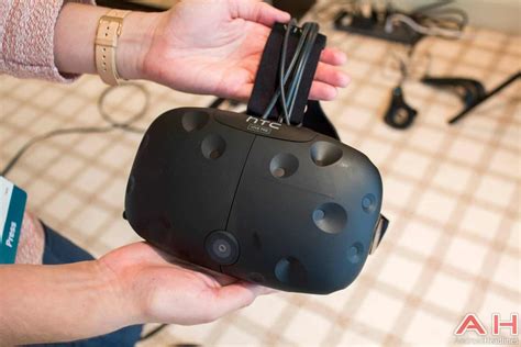 Htc Vive Gets Official Price And Release Date