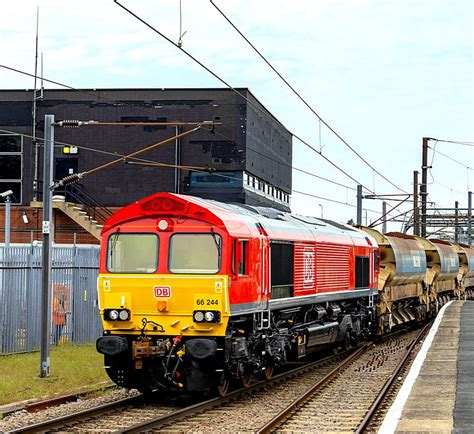 [wnxx] Pictures 66244 Doncaster 180523