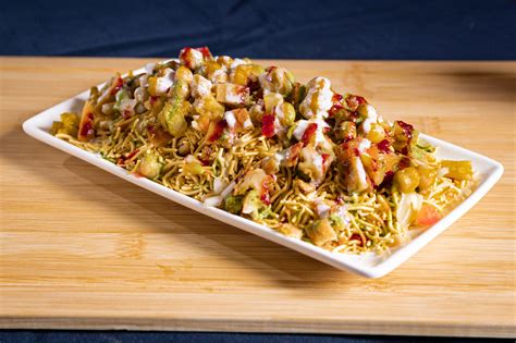 Samosa Chaat – Aviyal Indian Kitchen