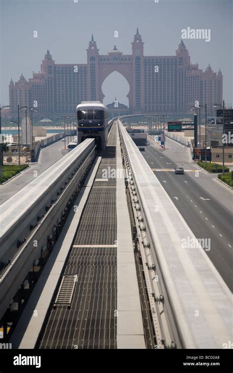 Dubai Palm Jumeirah Monorail Train And Track Uae Stock Photo Alamy