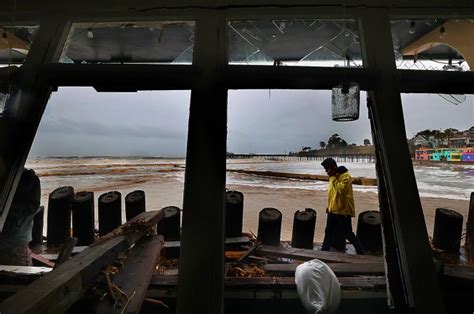 Photos | Storm leaves damage in its wake in Capitola – Santa Cruz Sentinel