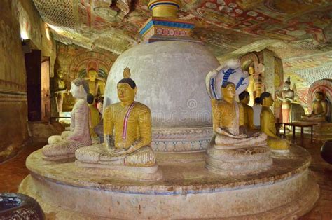 Complejo Del Templo Budista En Dambulla En Sri Lanka Imagen De Archivo