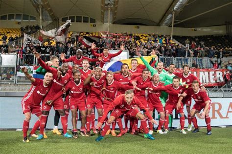 Almere City Fc Logo - Almere City FC innoveert met periode-sponsoring ...