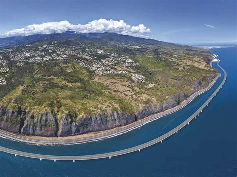 Nouvelle Route du Littoral Île de la Réunion NEXXLED