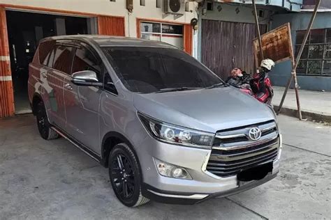 Varian Venturer Lebih Tangguh Mobil Bekas Toyota Kijang Innova Tahun