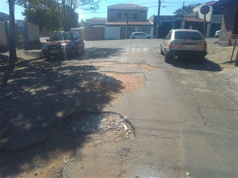 Moradores Do Monte Carlo Revoltados Com Abandono Do Bairro São Carlos