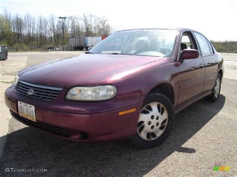 1998 Dark Carmine Red Metallic Chevrolet Malibu Sedan 28402788 Photo