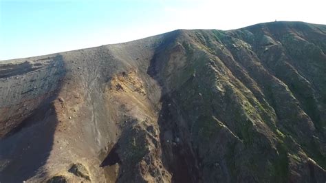 Vesuvio Cratere Ripreso Con Drone In Occasione Del Keep Clean And Run