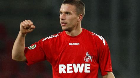 Podolski pen lifts Cologne - Eurosport