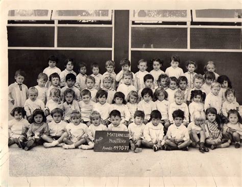 Photo De Classe Maternelle Petits De 1970 Ecole Primaire Et Maternelle