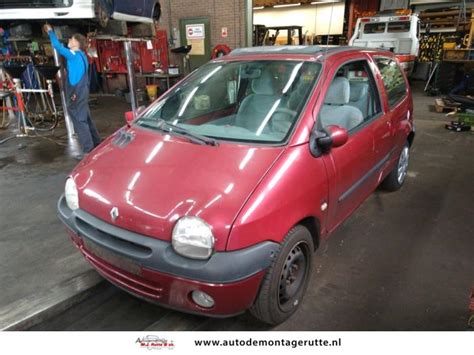 Renault Twingo V Sloopvoertuig Rood