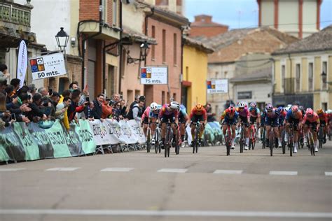 No Time To React As 29 Riders Go Down In High Speed Crash At Vuelta A