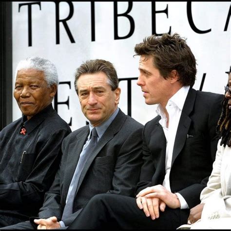 Nelson Mandela Con Robert De Niro Hugh Grant Y Whoopi Goldberg En El