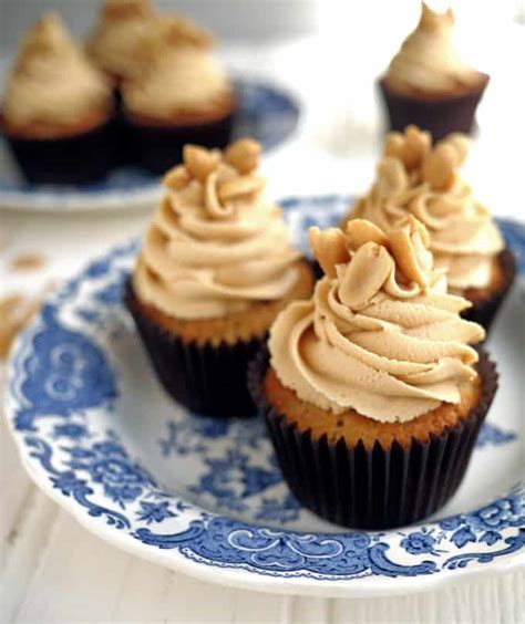 Peanut Butter Banana Cupcakes