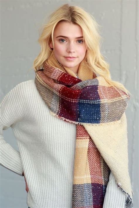 Thick And Boucle Big Plaid Pattern Woven Frayed And Oversized Scarf