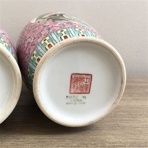 Red Chinese Porcelain Marks Identification