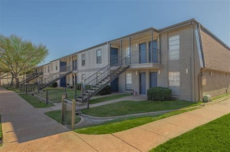 Waterdance - Apartment Living in Arlington, TX