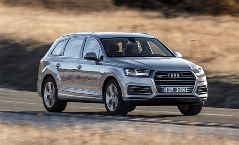 2017 Audi Q7 E Tron Tdi Plug In Hybrid First Drive Review Car And Driver