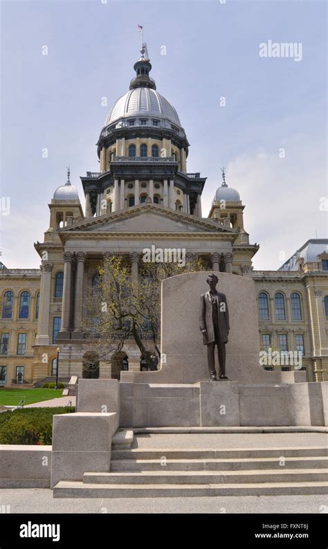 Lincoln statue springfield illinois hi-res stock photography and images ...