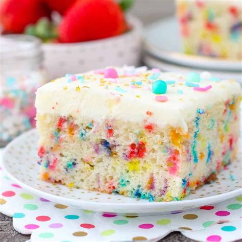 Homemade Funfetti Cake With Vanilla Buttercream Frosting Artofit