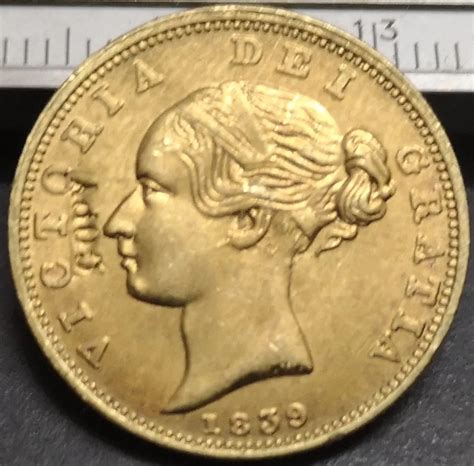 United Kingdom Sovereign Victoria St Portrait Pure Gold