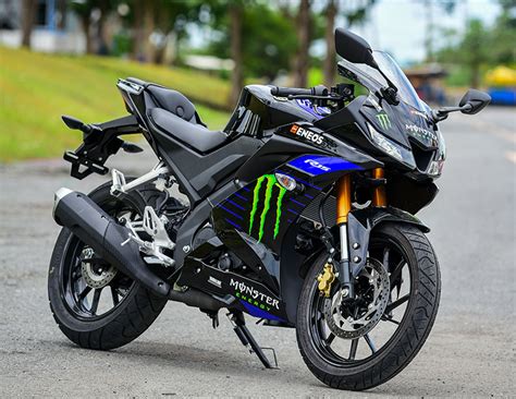 yamaha yzf         change superbike